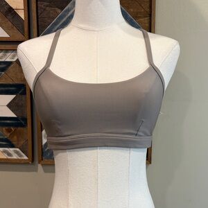 ALO Yoga Taupe Airlift Intrigue Bra size Small
